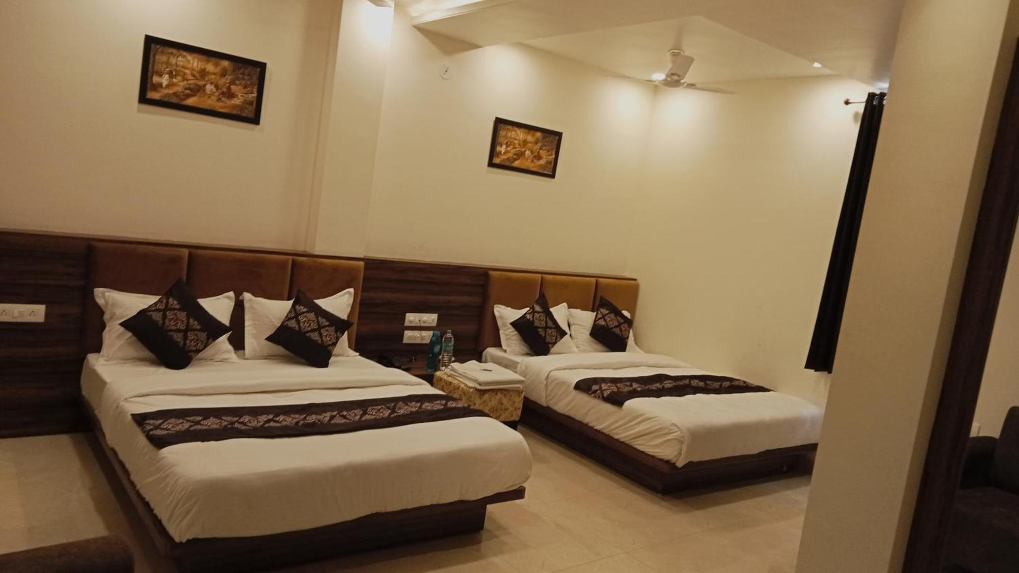 Hotel Vrinda Inn Udajpur Exteriér fotografie